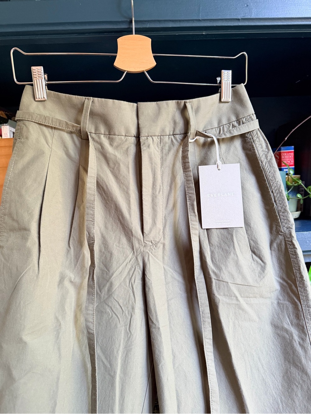 Everlane Cargo Drawstring Pants - Olive Green - Picture 2 of 4